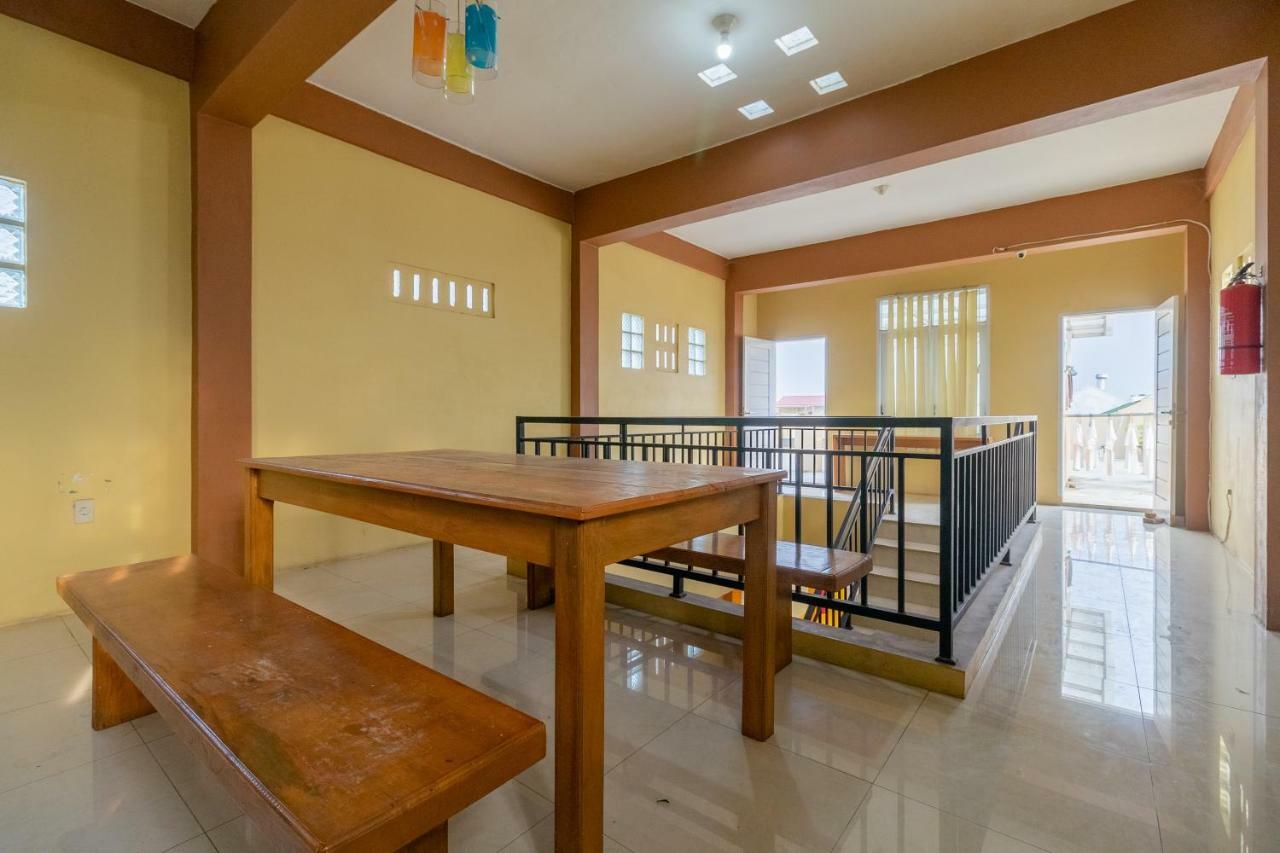 Wisma tamu Reddoorz Syariah Near Rs Pirngadi 3*